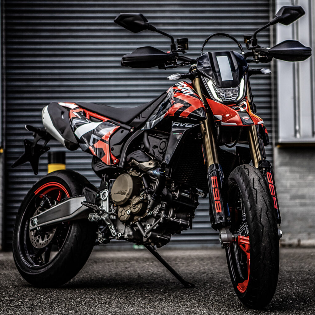 Ducati hypermotard 698